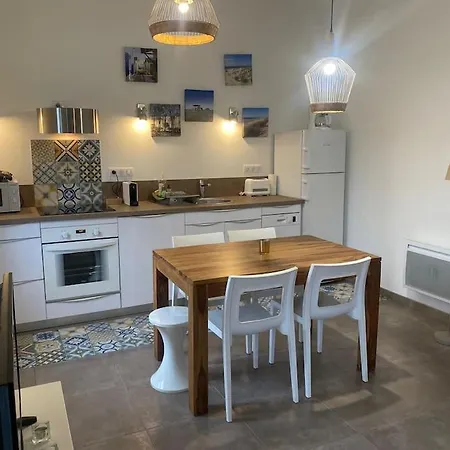 Maison *
